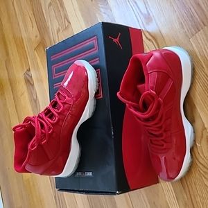Jordan 11 gym red